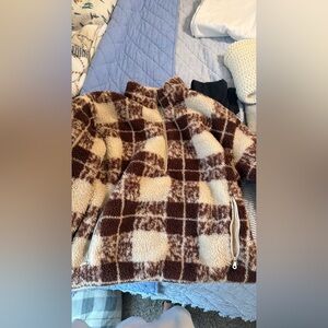 American Eagle Outfitters Cream and Brown Checkered Sweater